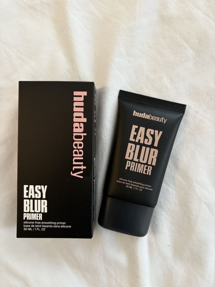Huda Beauty Easy Blur Primer